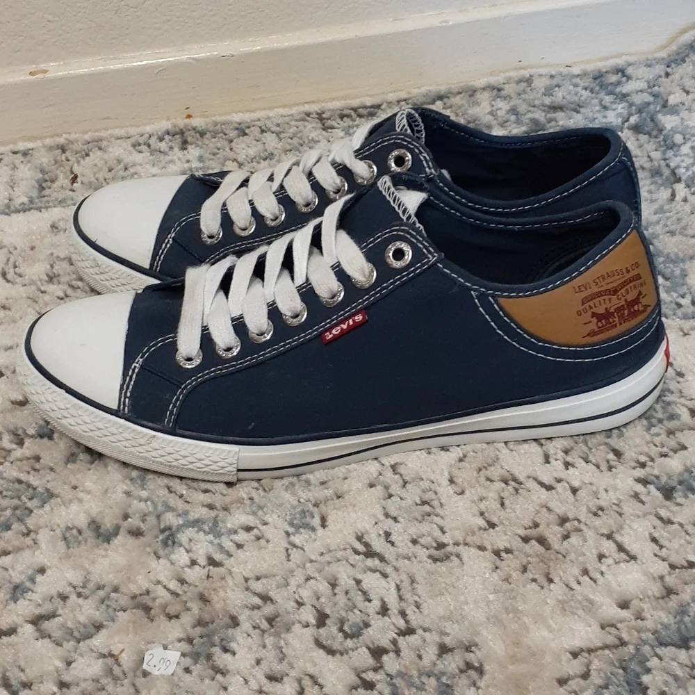 Levi's sneakers